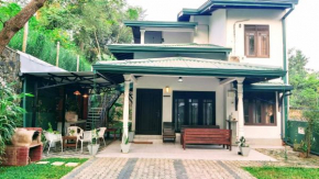 Villa Senan - 2 Apartments - Mirissa